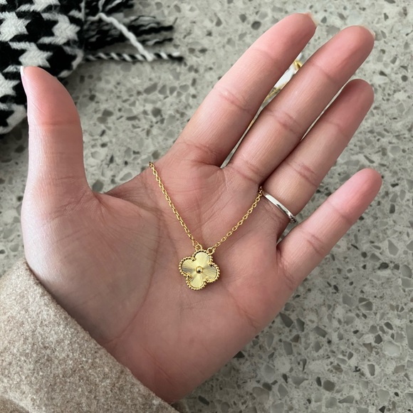 Gold plated Alhambra Clover Necklace - brand new - Picture 2 of 7